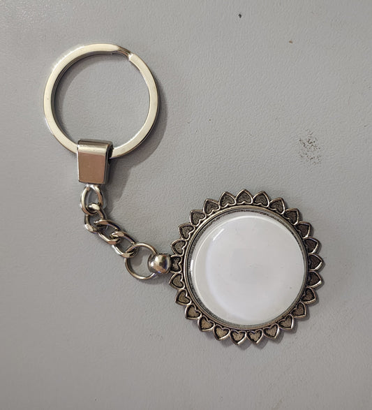 Customized Round Photo Metal Keychain – Personalized Memory Gift